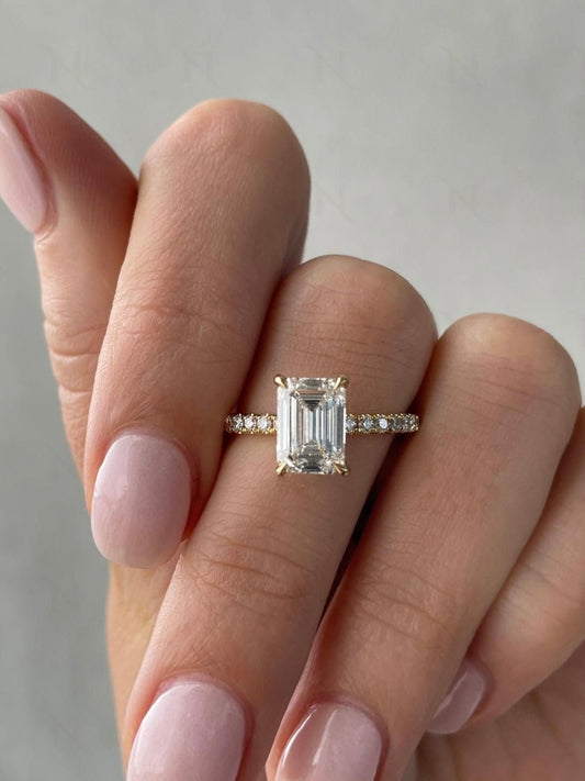 Anillo Pavé Esmeralda